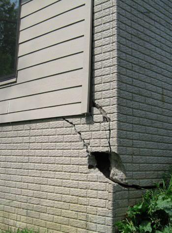 severe cracking of structural walls in Chesterfield