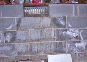 Open crawl space vents allowing in humidity and water in Cape Girardeau